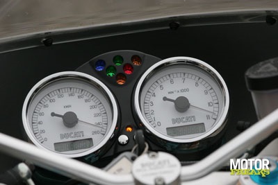 Paul_Smart_Replica_4_3.jpg