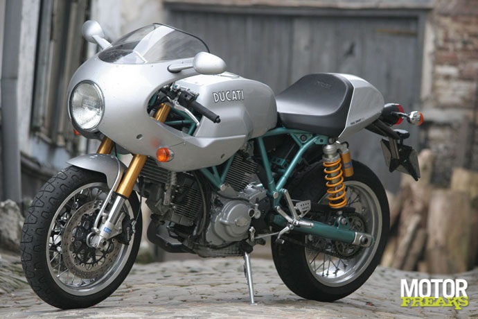 Paul_Smart_Replica_5_1.jpg