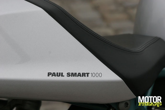 Paul_Smart_Replica_8_1.jpg