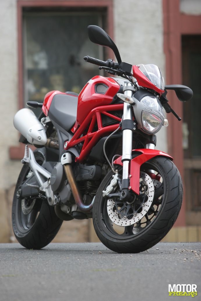 Ducati_Monster_696_IMG_8457.JPG