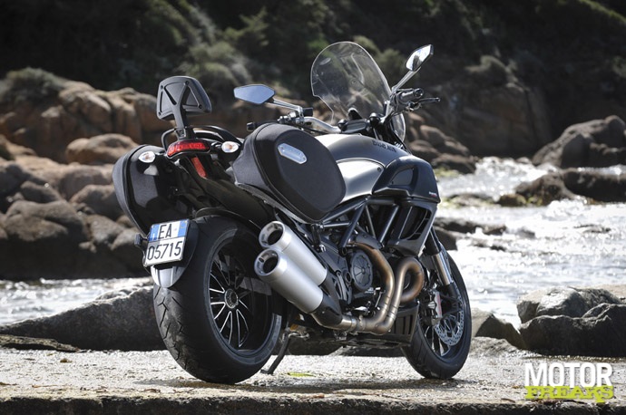 Ducati Diavel Strada