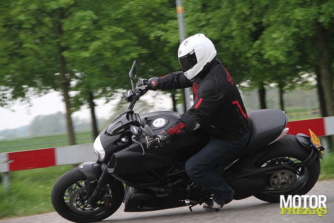 Ducati 2015 Diavel