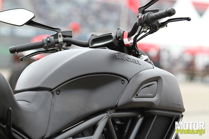 Ducati 2015_Diavel_4914