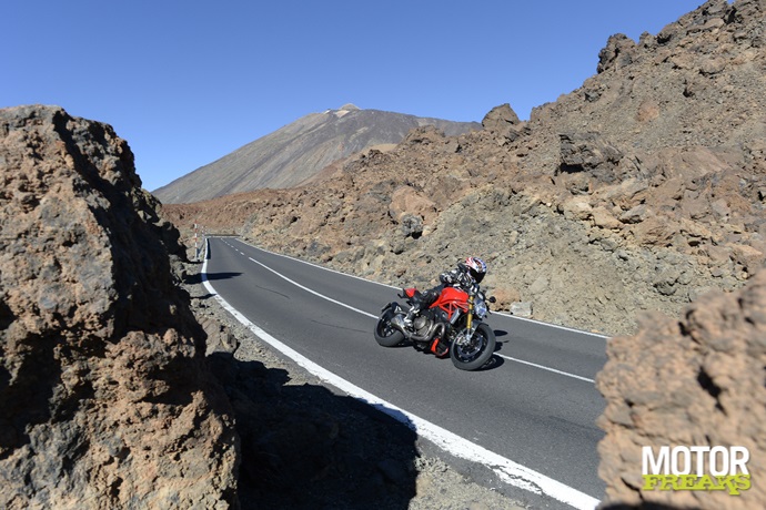 Ducati 2014 Monster 1200S