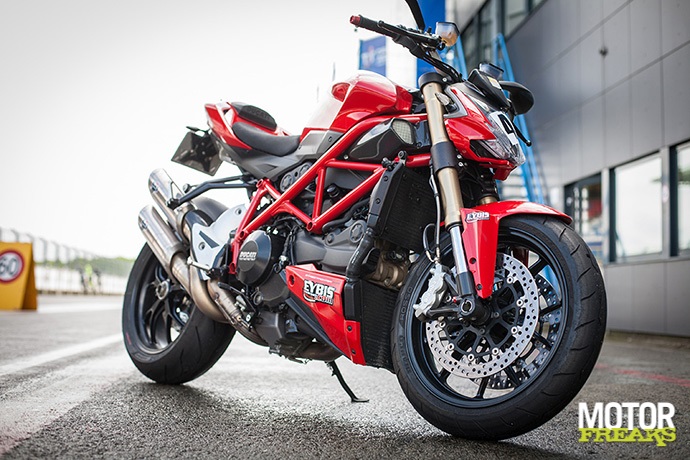 Ducati 2014_Streetfighter_848_0007