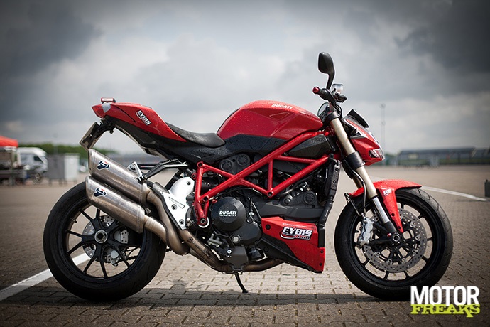 Ducati 2014_Streetfighter_848_0043