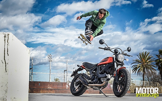 Ducati Scrambler Sixty2