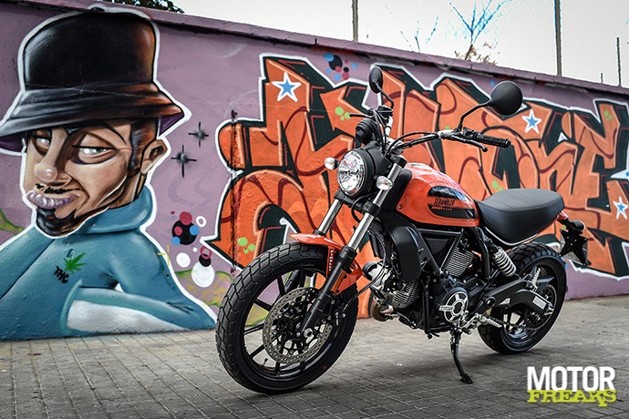 Ducati Scrambler Sixty2