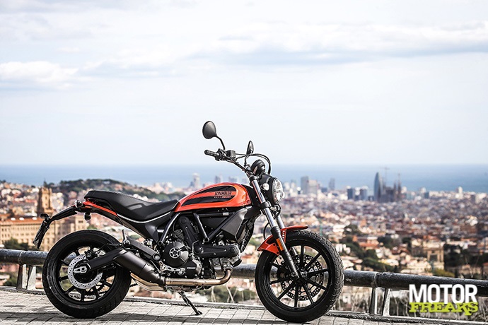 Ducati Scrambler Sixty2