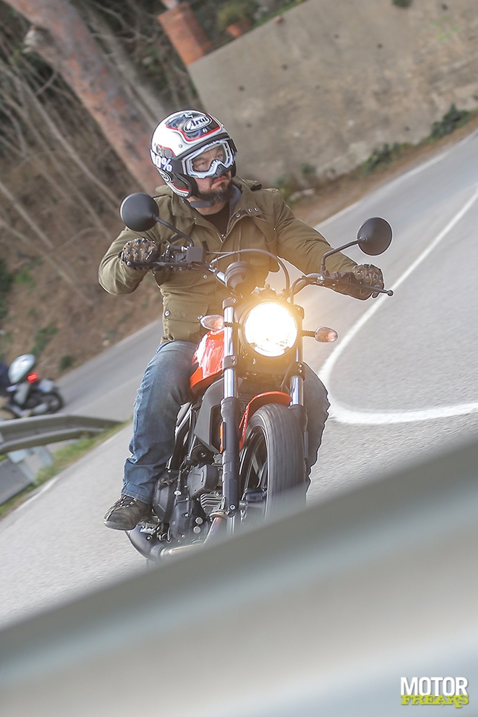 Ducati Scrambler Sixty2