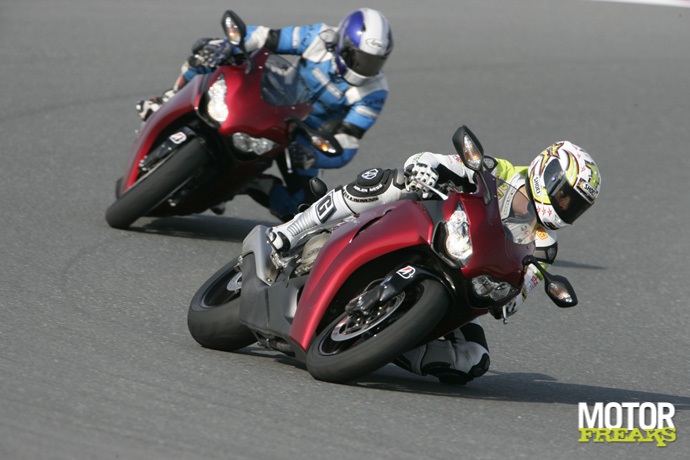 Honda_CBR1000RR_08_actie_036.jpg