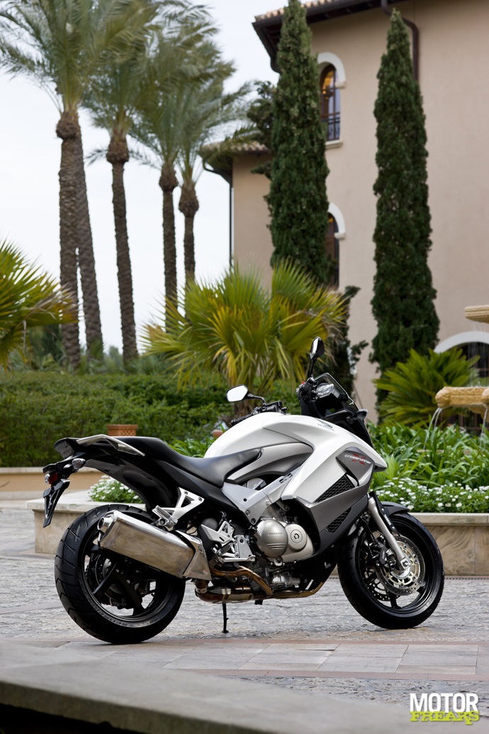 Honda Crossrunner 2011