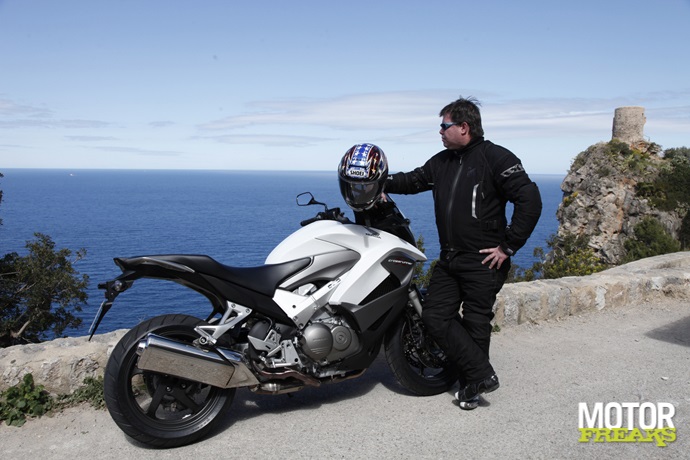 Honda Crossrunner 2011
