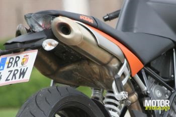 ktm_superduke_990_2_3_l.jpg