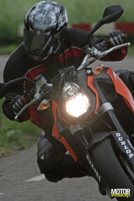 ktm_superduke_990_5_2_l.jpg