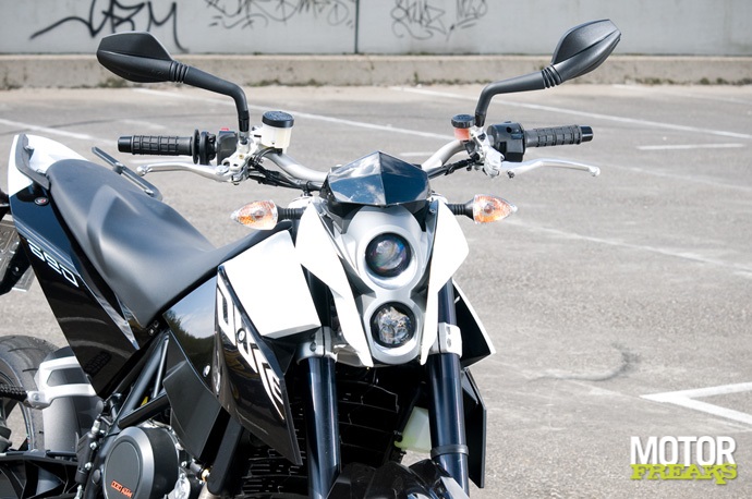 KTM_Duke_690_DSC4855.jpg