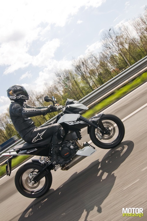 KTM_Duke_690_DSC4867.jpg