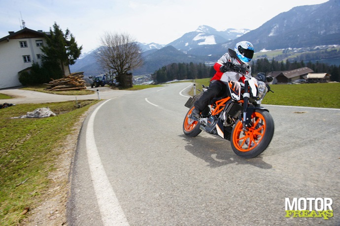 KTM 390 Duke