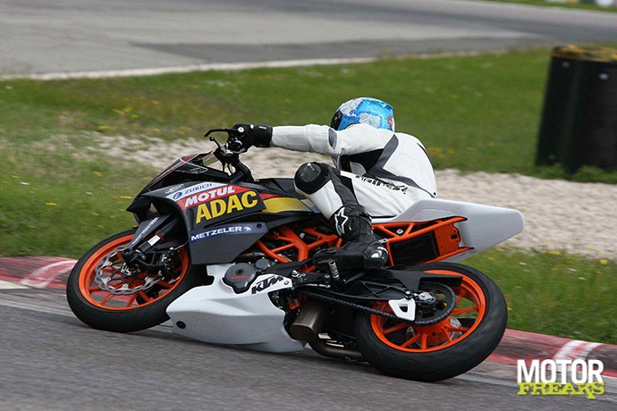 KTM 2014 RC390 cupracer