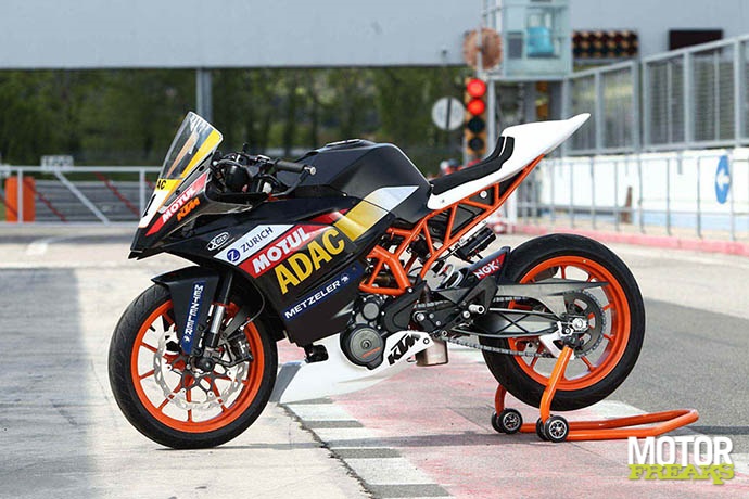 KTM 2014 RC390 cupracer