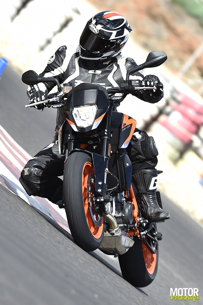 KTM 690 Duke R