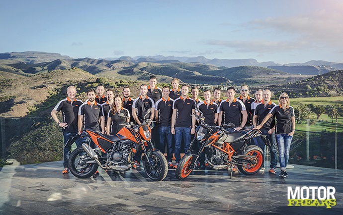 KTM 690 Duke Team