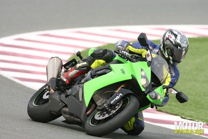 ZX-10R_actie_DR1_0832.jpg