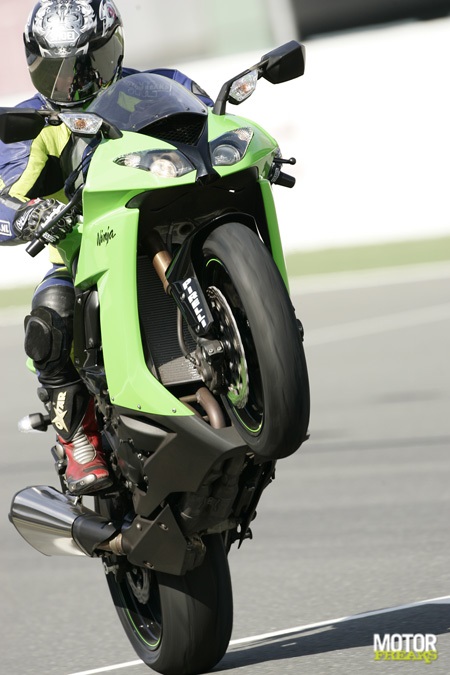 ZX-10R_actie_Z9M7020.jpg