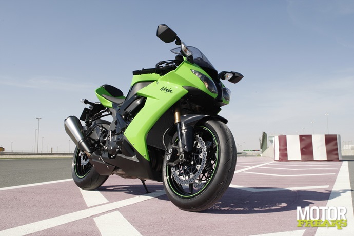 ZX-10R_static_P3_9423.jpg