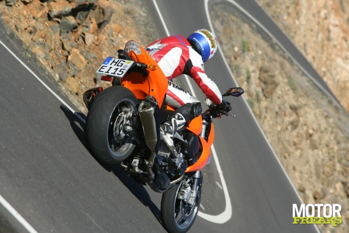 kawasaki_z1000_6_1.jpg