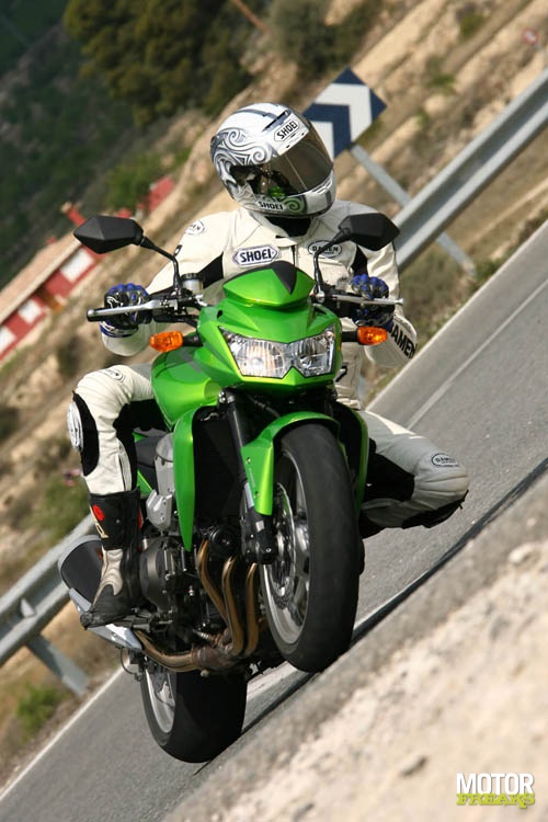 kawasaki_z750_1_2.jpg