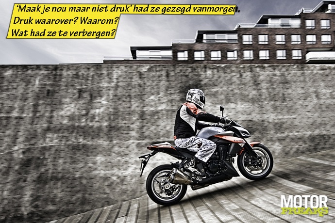 Z1000-04.jpg