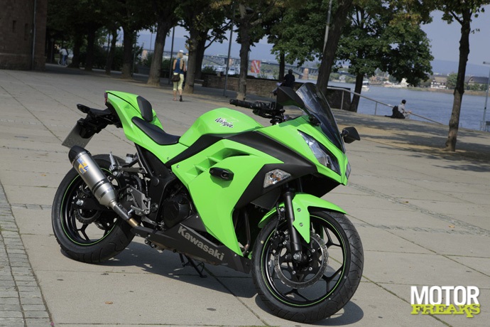 Kawasaki Ninja300 2013