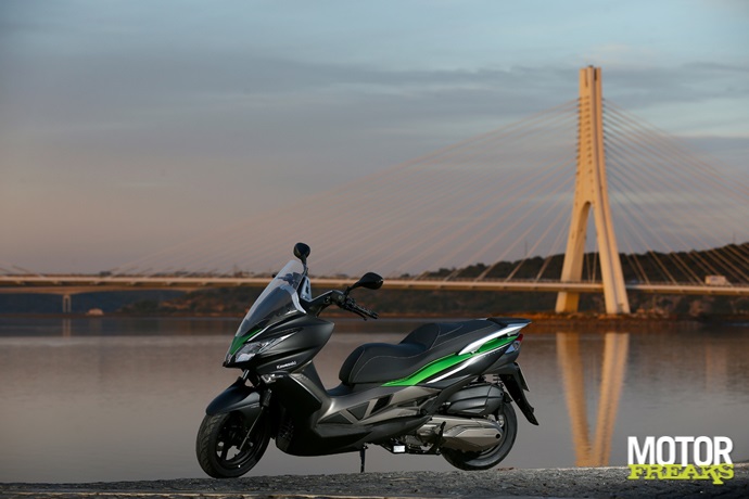 Kawasaki J300 2014