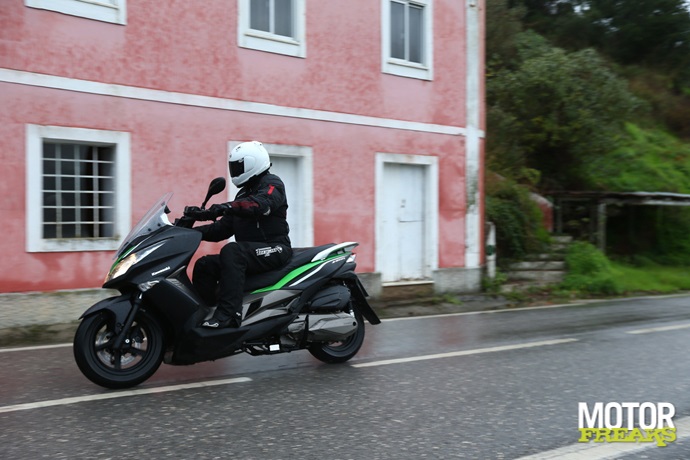 Kawasaki J300 2014