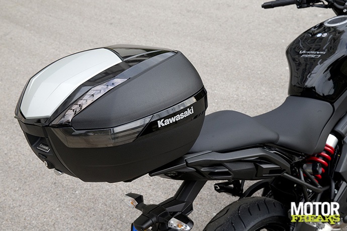 Kawasaki Versys_650_City_TPX9409