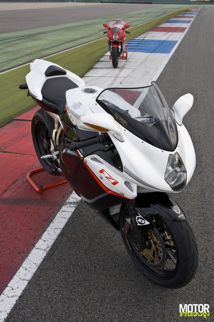 MV_Agusta_312RR_3430.jpg