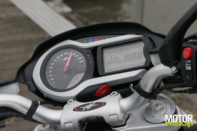 MV Agusta R1090