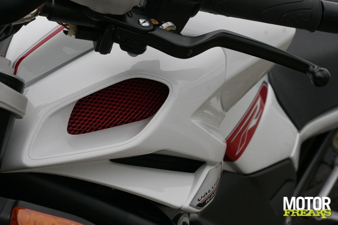 MV Agusta R1090