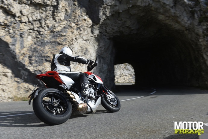 MV Agusta_Rivale 2013