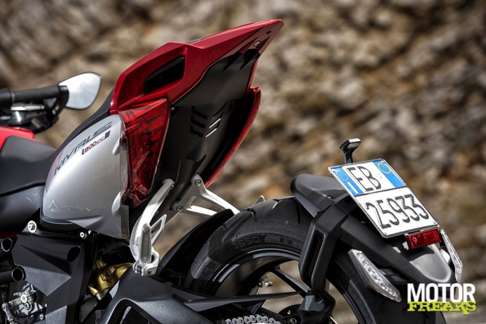 MV Agusta_Rivale 2013