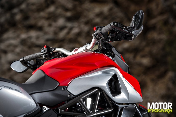 MV Agusta_Rivale 2013