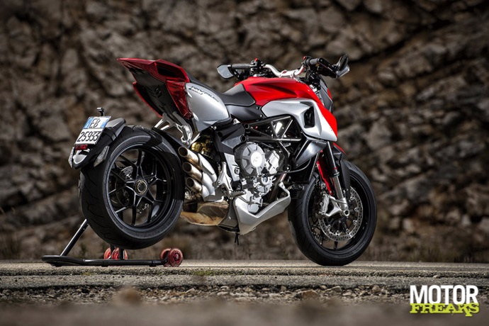 MV Agusta_Rivale 2013