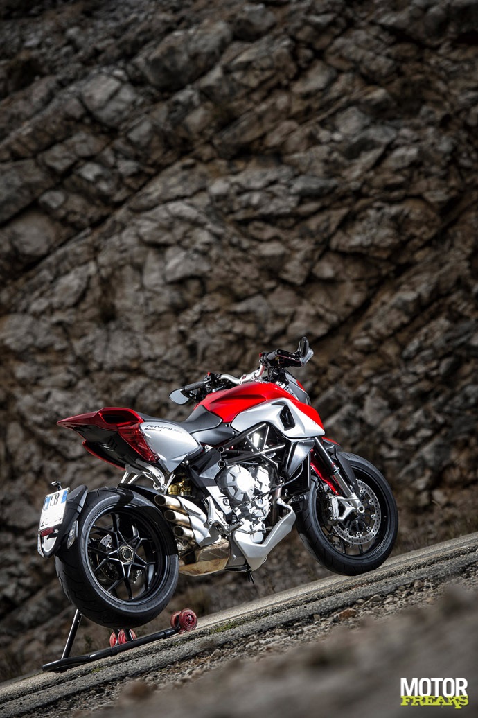 MV Agusta_Rivale 2013