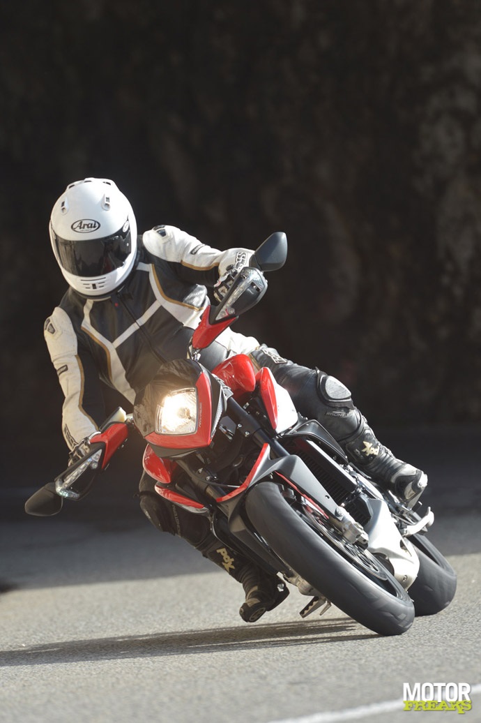 MV Agusta_Rivale 2013