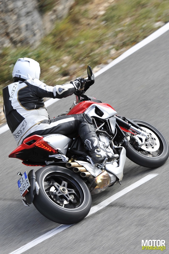 MV Agusta_Rivale 2013