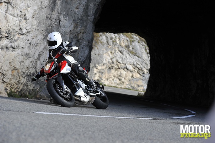 MV Agusta_Rivale 2013