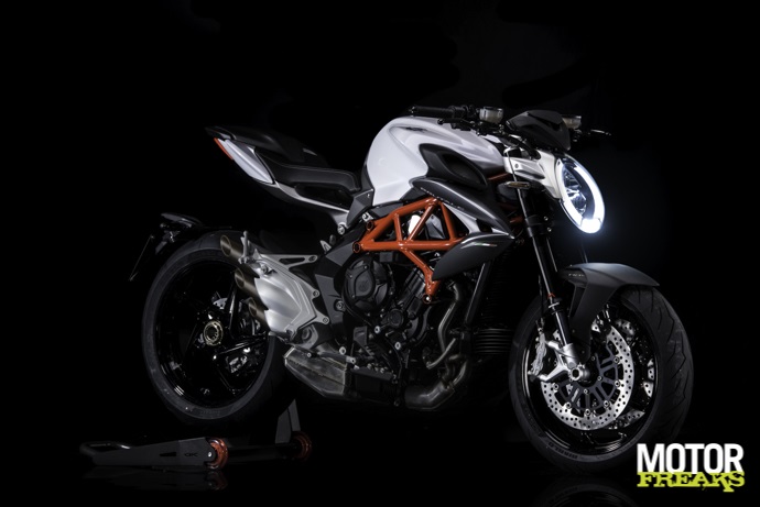 MV Agusta Brutale 800