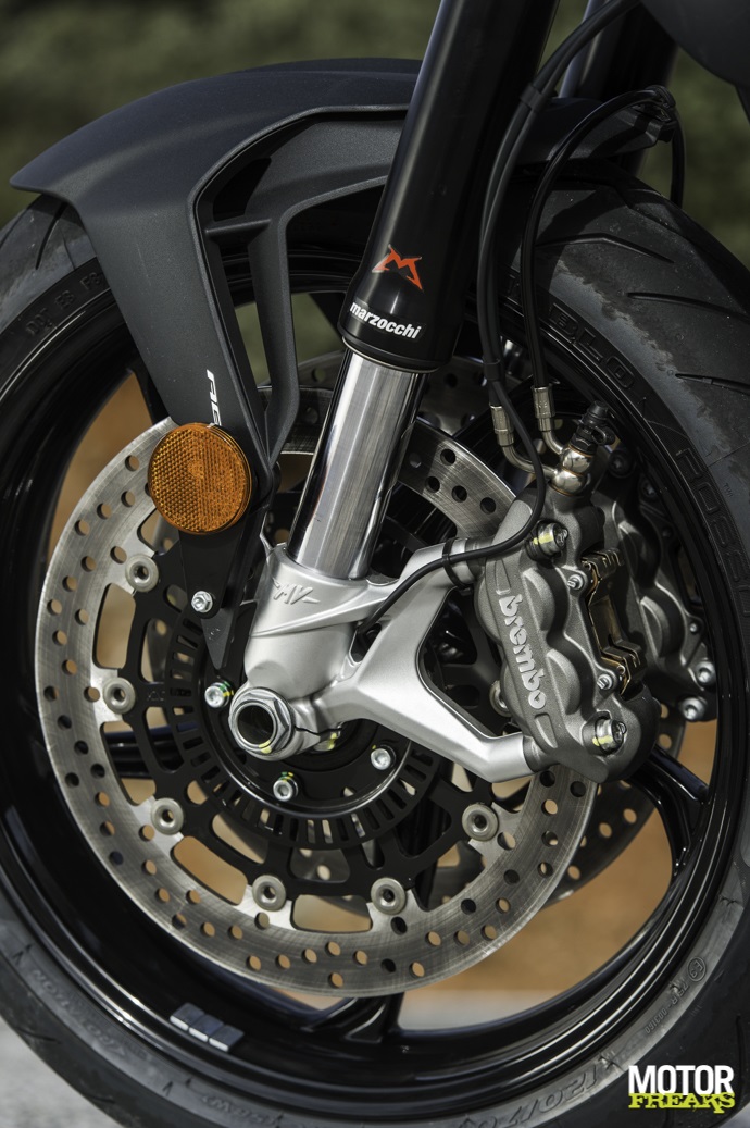 MV Agusta Brutale 800