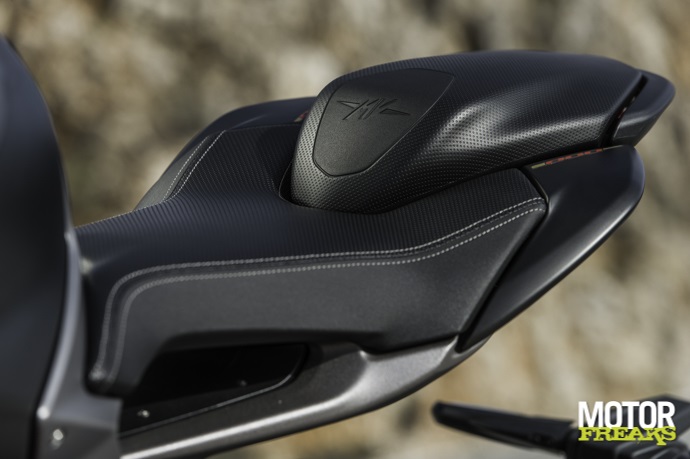 MV Agusta Brutale 800